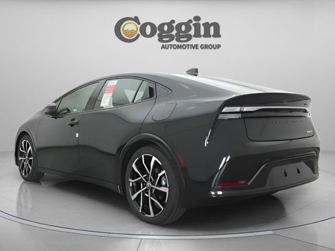 New 2026 Toyota Prius Plug-In Hybrid image 12