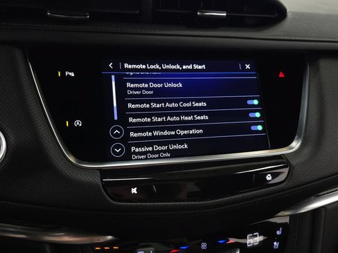 Certified 2023 Cadillac XT5 Sportv AWD/4WD image 31
