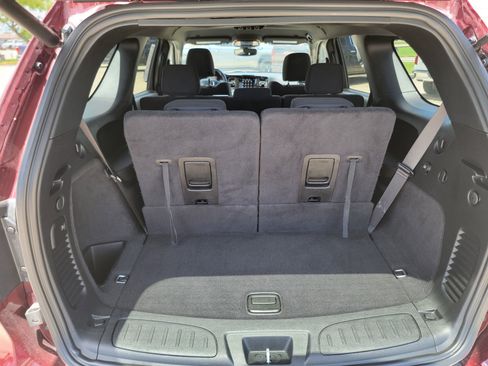 Used 2024 Dodge Durango GT image 11