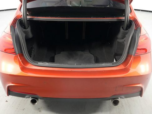Used 2018 BMW 340i Sedan image 9