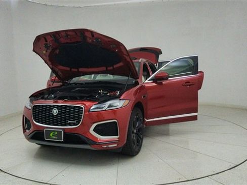 Used 2025 Jaguar F-PACE R-Dynamic S image 71