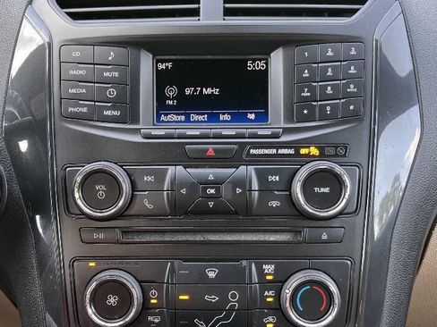 Used 2017 Ford Explorer 4WD image 25