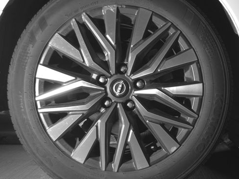 Used 2025 Nissan Altima 2.5 SV image 15