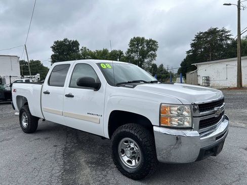 Used 2008 Chevrolet Silverado 2500 LT w/ Suspension Package, Off-Road AWD/4WD image 4