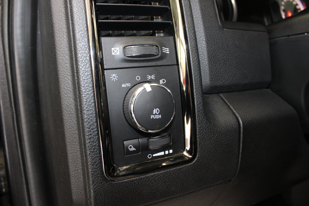 Used 2016 RAM 1500 Sport AWD/4WD image 18