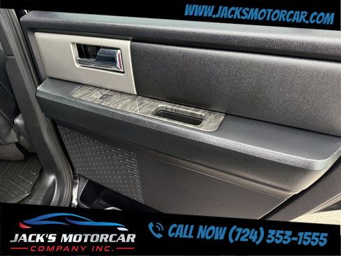 Used 2017 Ford Expedition Limited w/ Equipment Group 301A AWD/4WD image 27