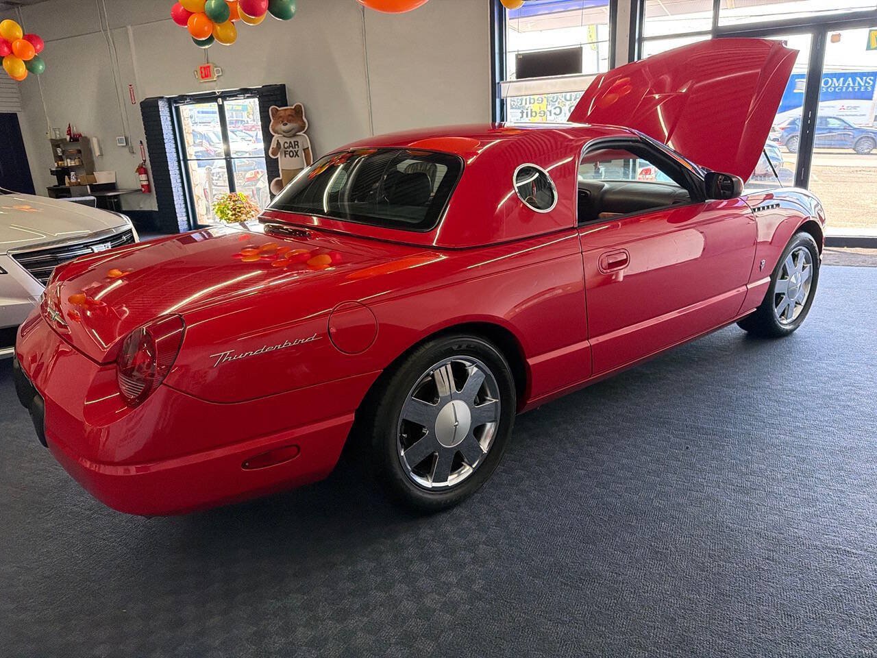 Used 2002 Ford Thunderbird RWD image 12