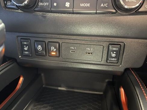 Used 2023 Nissan Frontier PRO-4X w/ Pro-4X Premium Package image 28