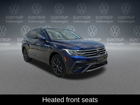 Used 2023 Volkswagen Tiguan SE w/ Panoramic Sunroof Package FWD image 10