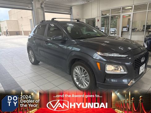 Used 2021 Hyundai Kona SEL Plus FWD image 1