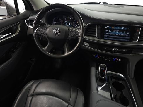 Used 2019 Buick Enclave Essence image 17