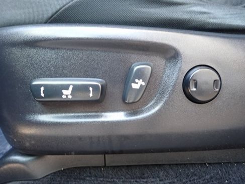 Used 2012 Toyota 4Runner Trail AWD/4WD image 12
