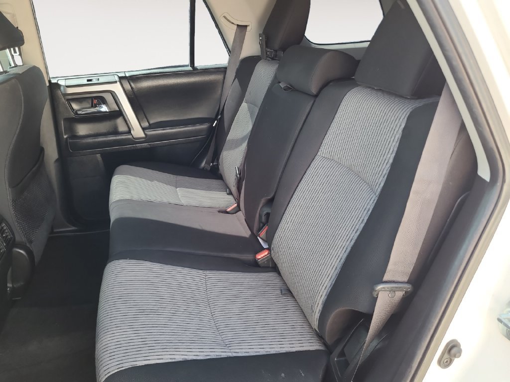 Used 2020 Toyota 4Runner SR5 AWD/4WD image 13