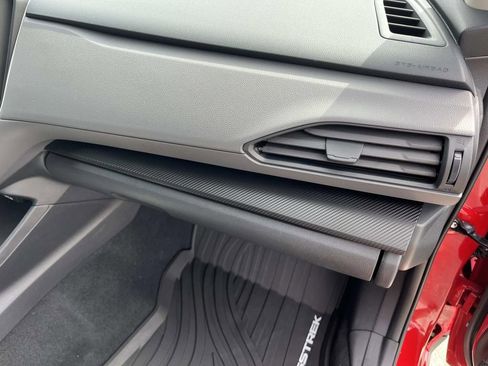 Used 2025 Subaru Crosstrek 2.0i Premium w/ Popular Package #4 image 25