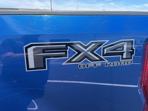 Used 2022 Ford F250 Lariat w/ Black Appearance Package AWD/4WD image 11