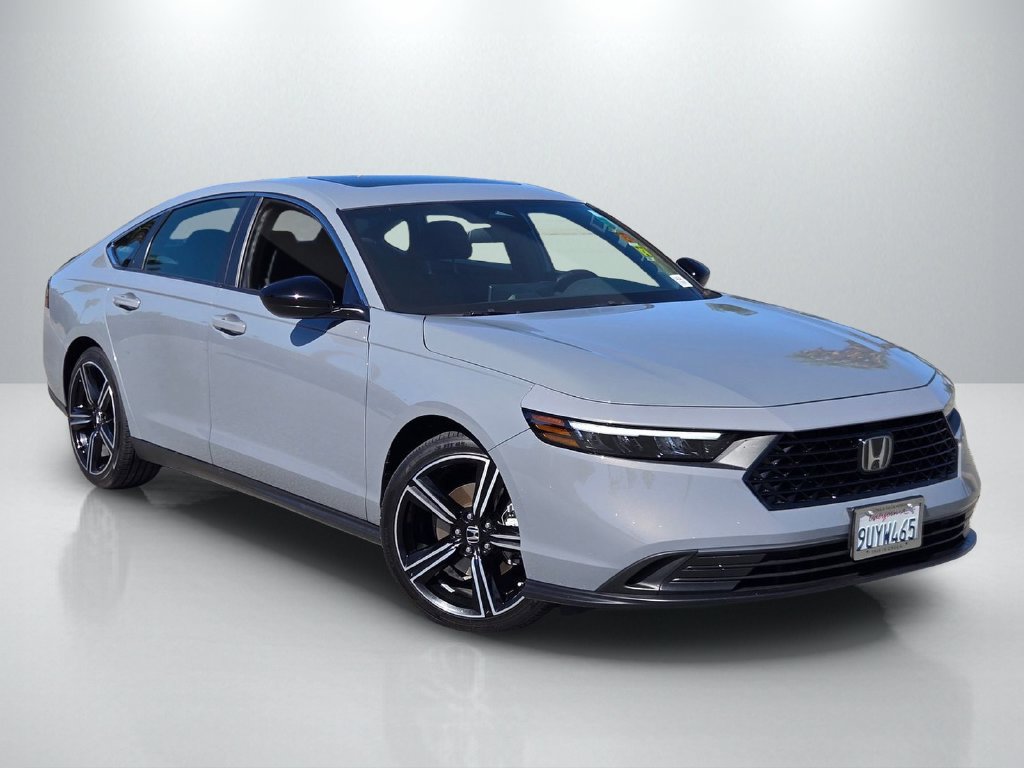 Used 2025 Honda Accord Sport image 1