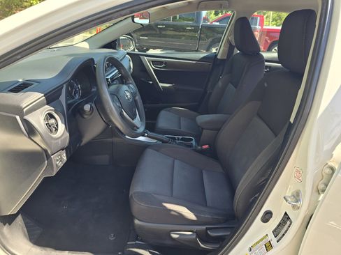Used 2019 Toyota Corolla LE FWD image 11