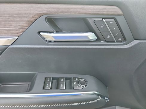 New 2026 GMC Acadia Denali w/ Super Cruise Package image 17