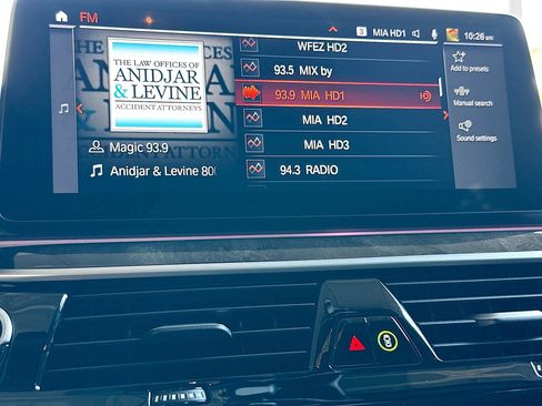 Used 2023 BMW 530i w/ Executive Package image 15