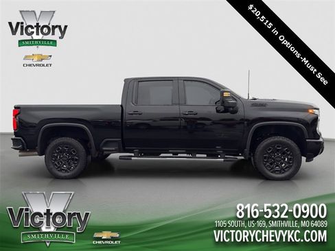 Used 2025 Chevrolet Silverado 2500 LTZ w/ Z71 Chrome Sport Edition image 7