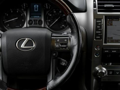 Used 2015 Lexus GX 460 Luxury AWD/4WD image 24