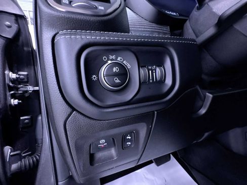 Used 2019 RAM 1500 Limited AWD/4WD image 8