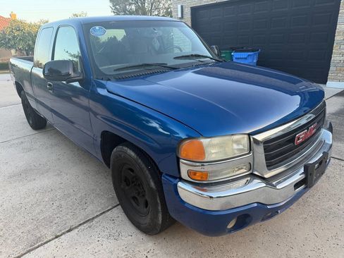 Used 2004 GMC Sierra 1500 SLE image 1