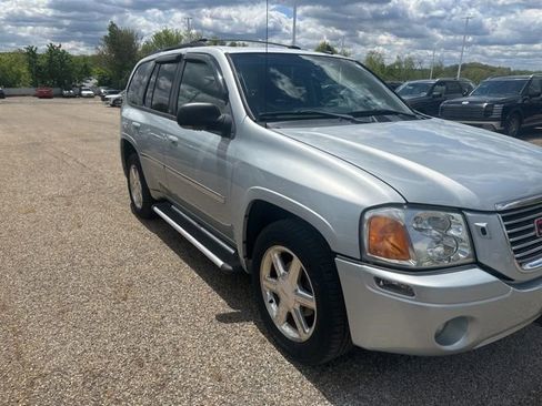 Used 2008 GMC Envoy SLT AWD/4WD image 2