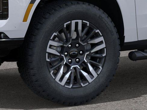 New 2026 Chevrolet Tahoe Z71 w/ Comfort Package AWD/4WD image 17