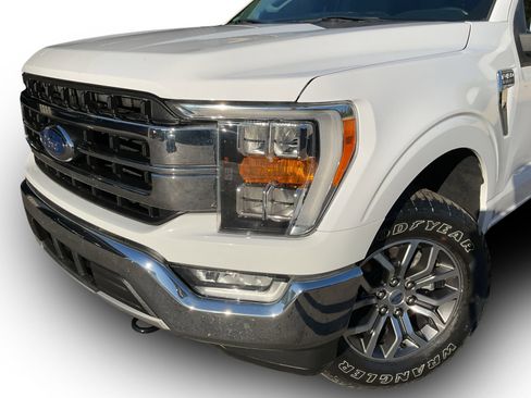Used 2021 Ford F150 Lariat w/ Equipment Group 501A Mid image 9
