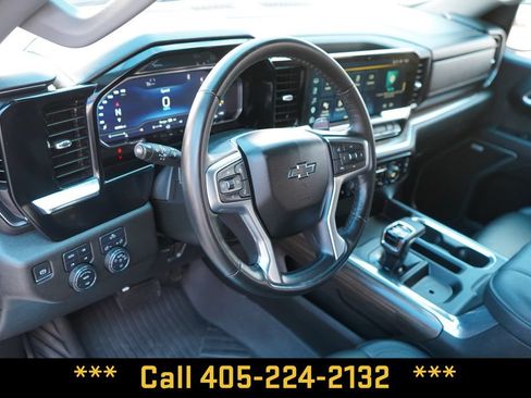 Used 2023 Chevrolet Silverado 1500 RST w/ Convenience Package II AWD/4WD image 18