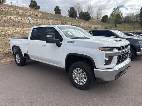 Used 2023 Chevrolet Silverado 2500 LT AWD/4WD image 1