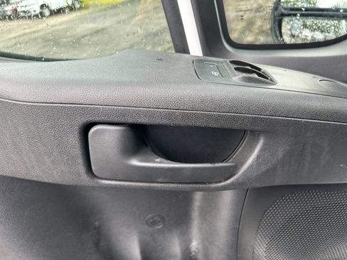Used 2024 RAM ProMaster 3500 w/ Storage Group FWD image 13