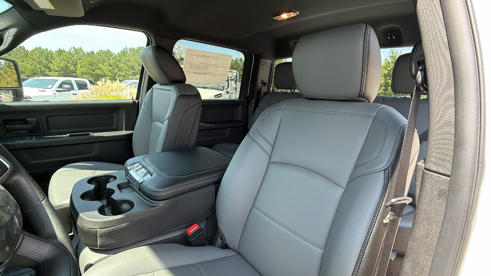 New 2026 RAM 4500 Tradesman w/ Chrome Appearance Group AWD/4WD image 19
