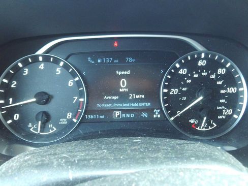 Used 2024 Nissan Frontier SL w/ Technology Package AWD/4WD image 10