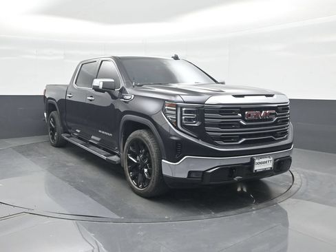 Used 2022 GMC Sierra 1500 SLT RWD image 8