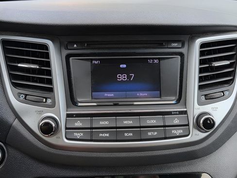 Used 2017 Hyundai Tucson Sport image 20