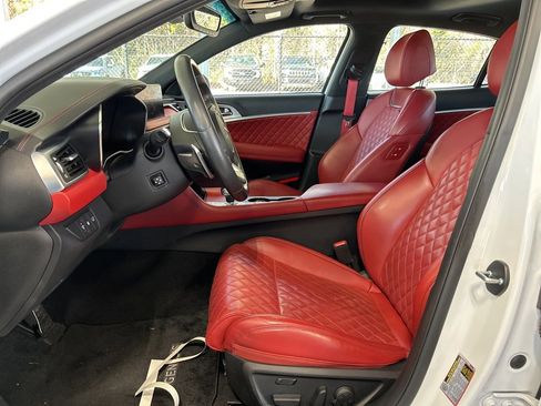 Used 2023 Genesis G70 3.3T w/ Sport Prestige Package image 9