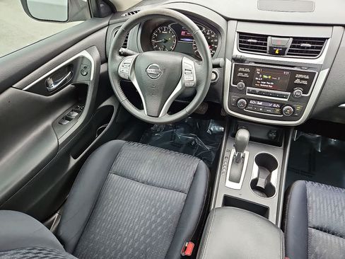 Used 2017 Nissan Altima 2.5 SV FWD image 10