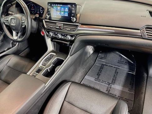 Used 2019 Honda Accord Sport image 28