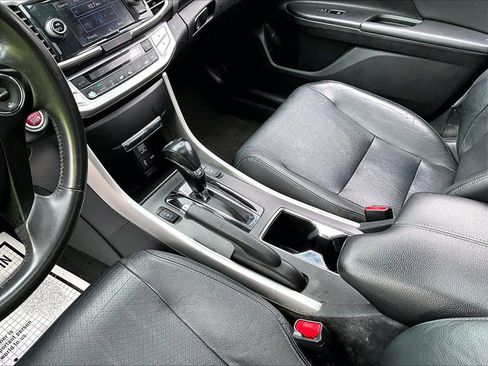 Used 2015 Honda Accord EX-L image 11