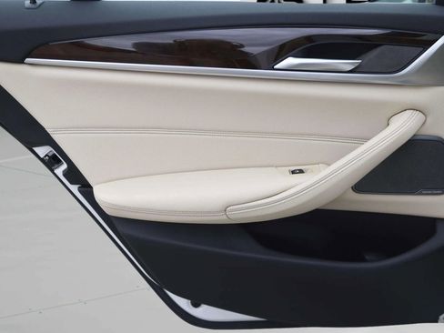 Used 2019 BMW 540i image 26