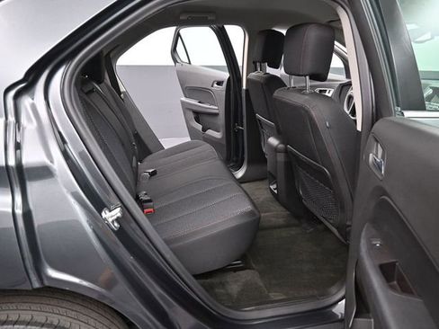 Used 2017 Chevrolet Equinox LS image 30