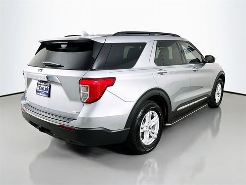 Used 2020 Ford Explorer XLT w/ Class III Trailer Tow Package image 8