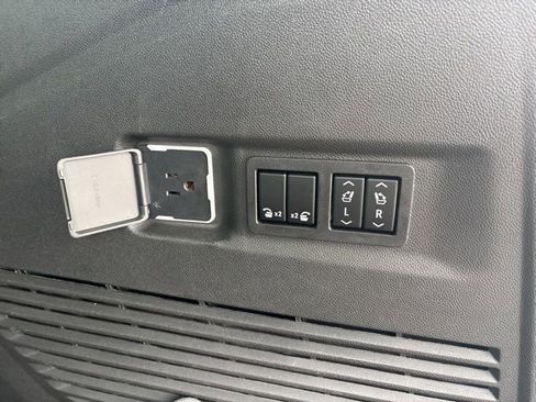 Used 2021 GMC Yukon XL AT4 w/ Rear Media and Nav Package image 19