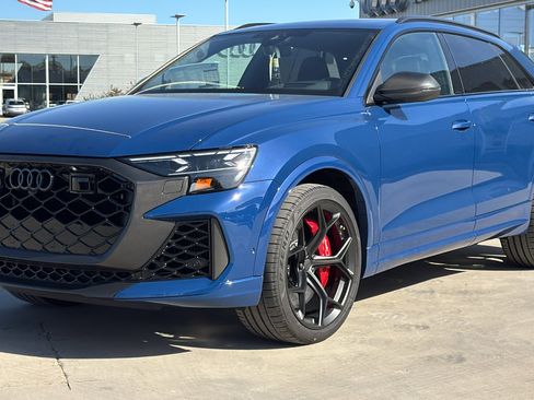 New 2026 Audi RS Q8 performance image 3