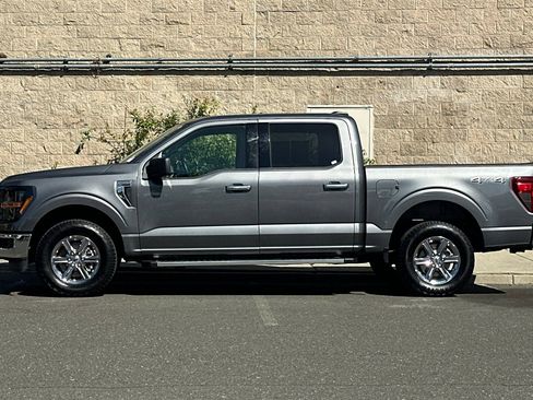 Used 2025 Ford F150 XLT w/ Equipment Group 301A Standard AWD/4WD image 6