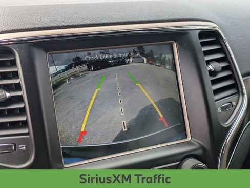 Used 2017 Jeep Grand Cherokee Limited w/ Luxury Group II image 25