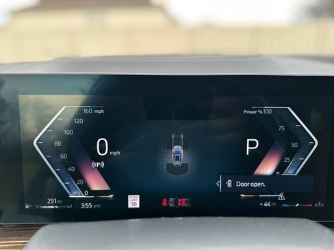 Certified 2025 BMW X5 xDrive40i w/ M Sport Package image 33