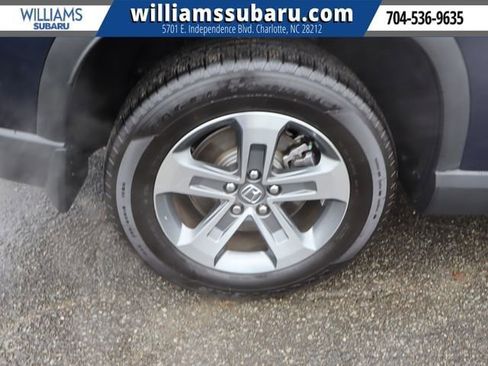 Used 2025 Honda Pilot EX-L image 42